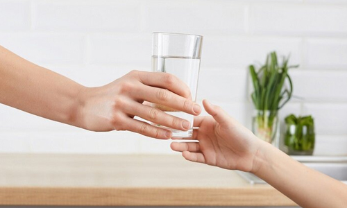 No-Refusing-Someone-a-Glass-of-Water